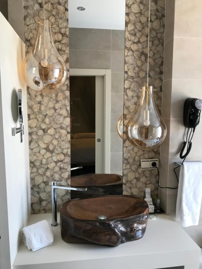 Hotel Galeria Essentia Aracena Bagian luar foto