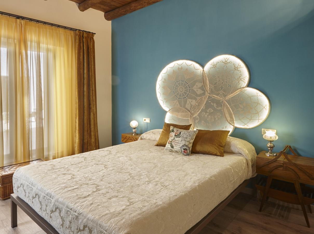 Hotel Galeria Essentia Aracena Bagian luar foto