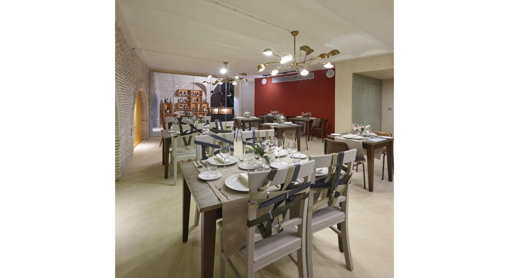 Hotel Galeria Essentia Aracena Bagian luar foto